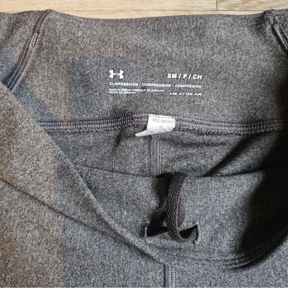 Womens Size S Peach and Grey Underarmour Leggings - Picture 3 of 6